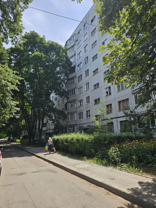 Продам 3-к.квартиру, Тракторостроителей, 158, метро Салтовское 10 мин