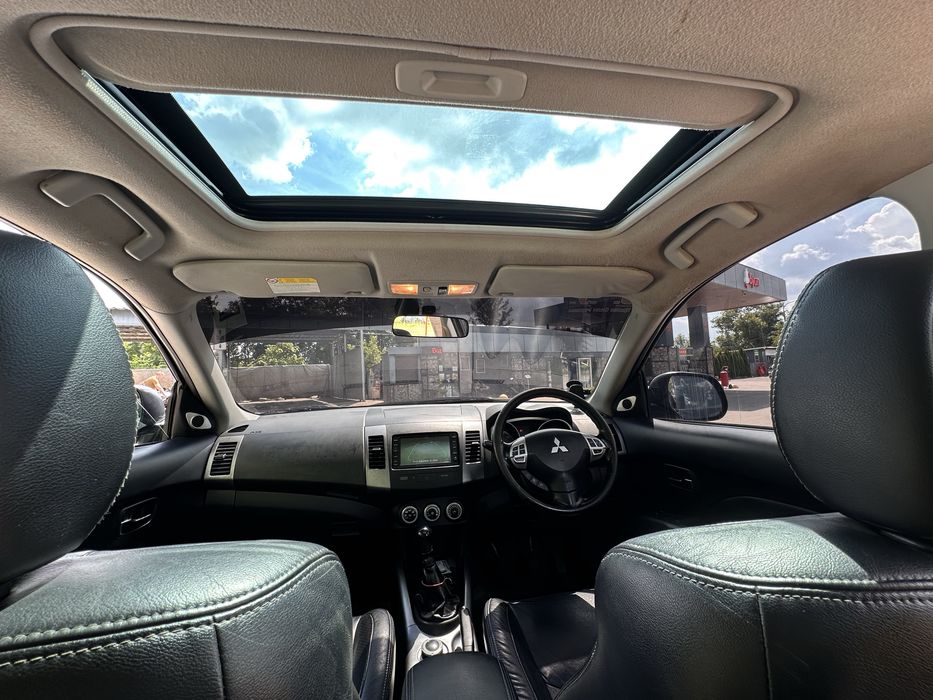 Продам Mitsubishi Outlander XL