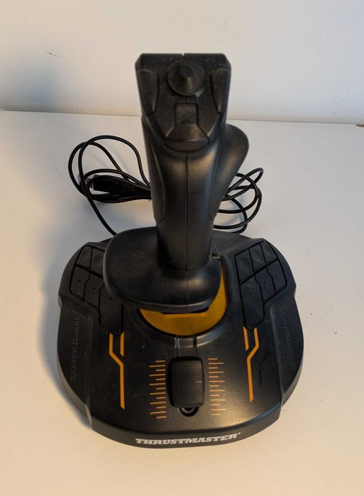 Joystick Thrustmaster – Simulador de Voo para PC | Flight Simulator/DCS