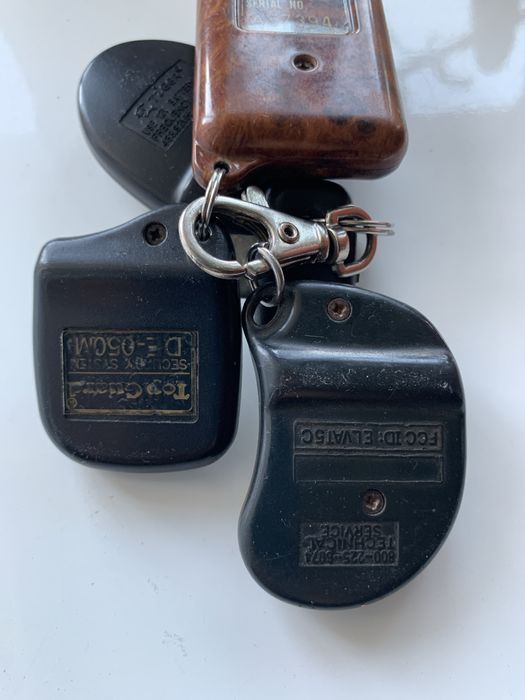 Брелок сигналізаціі автомобіля