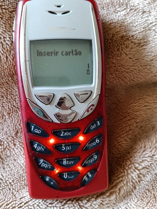 Nokia 8310 desbloqueado para todas as redes