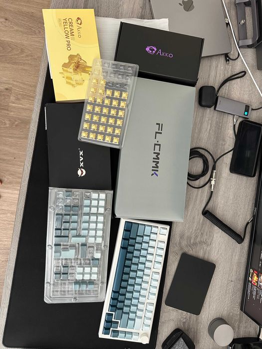 Механічна клавіатура FL-CMMK MK-750 HotSwap RGB