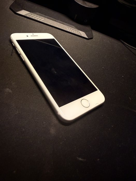 iPhone 7 Srebrny 128GB