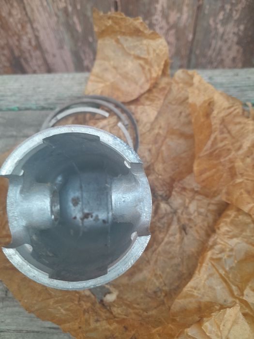 Продам поршня муравей,тула комплект