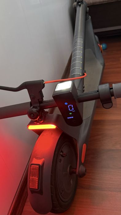 Електросамокат Xiaomi Electric Scooter 4 Lite Gen2 BHR8052GL
