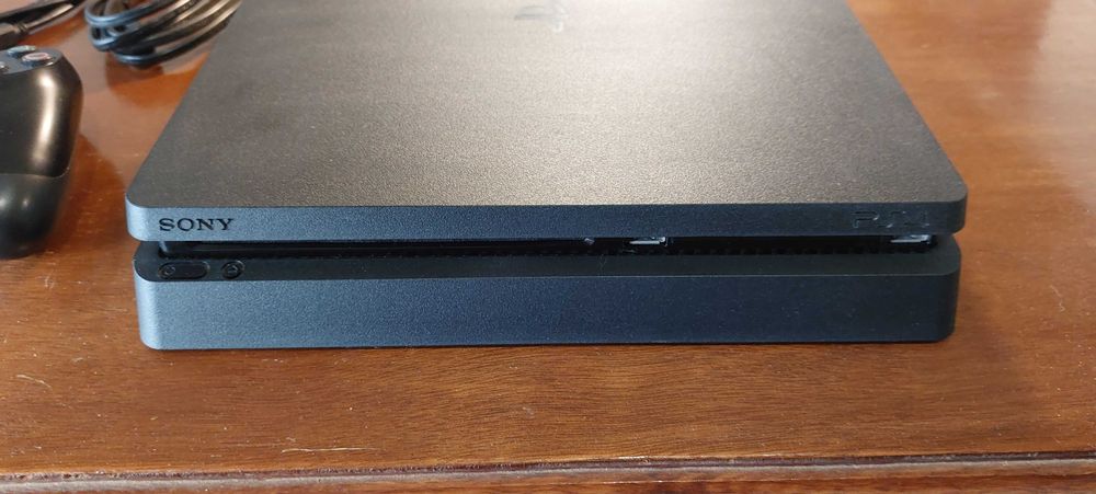 Playstation 4 500Gb (Standard)