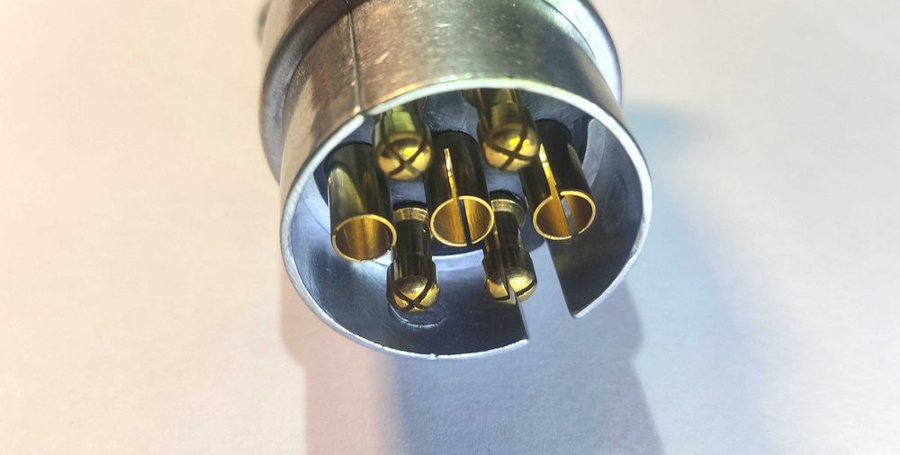7-Pin Trailer Connector Plug444671852565637121