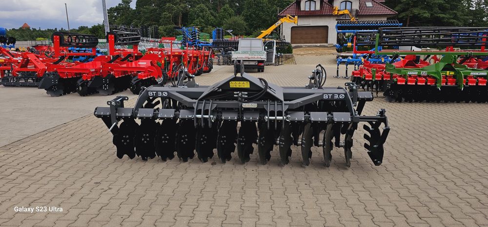 Brona Talerzowa BT3.0 Wał daszkowy Hydraulika  PREMIUM HELAGRO