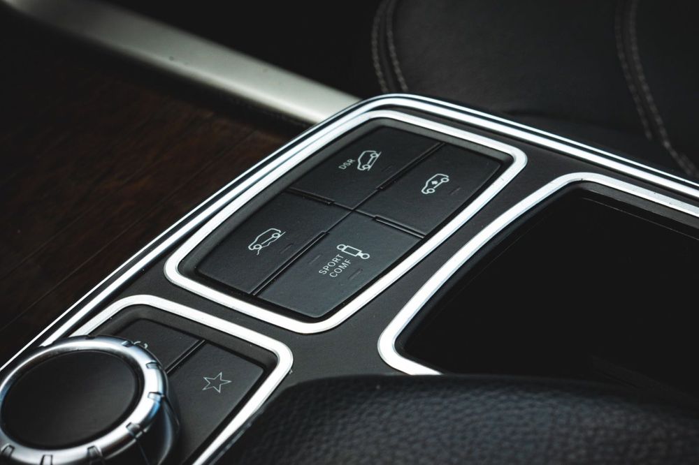 Mercedes-Benz 350 — fotografia 4