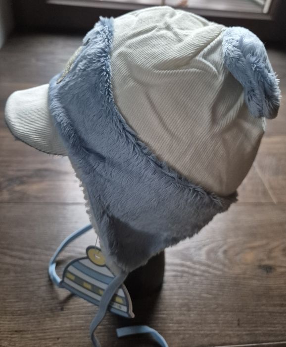 Czapka piesek 46 Nowa