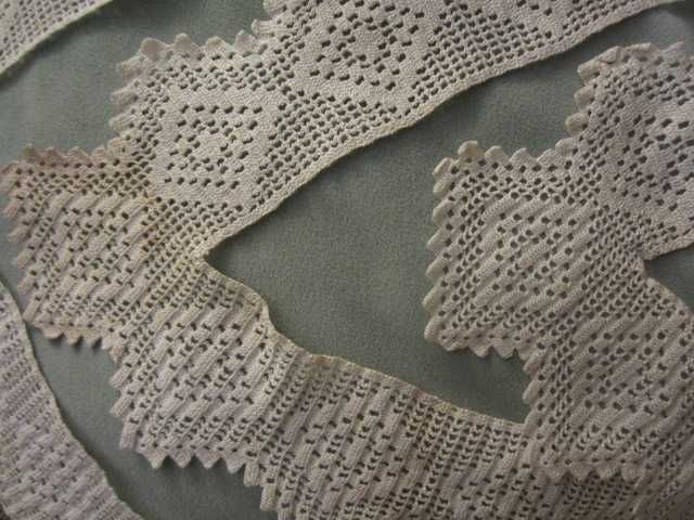 Rendas Fininhas Antigas - Naperon