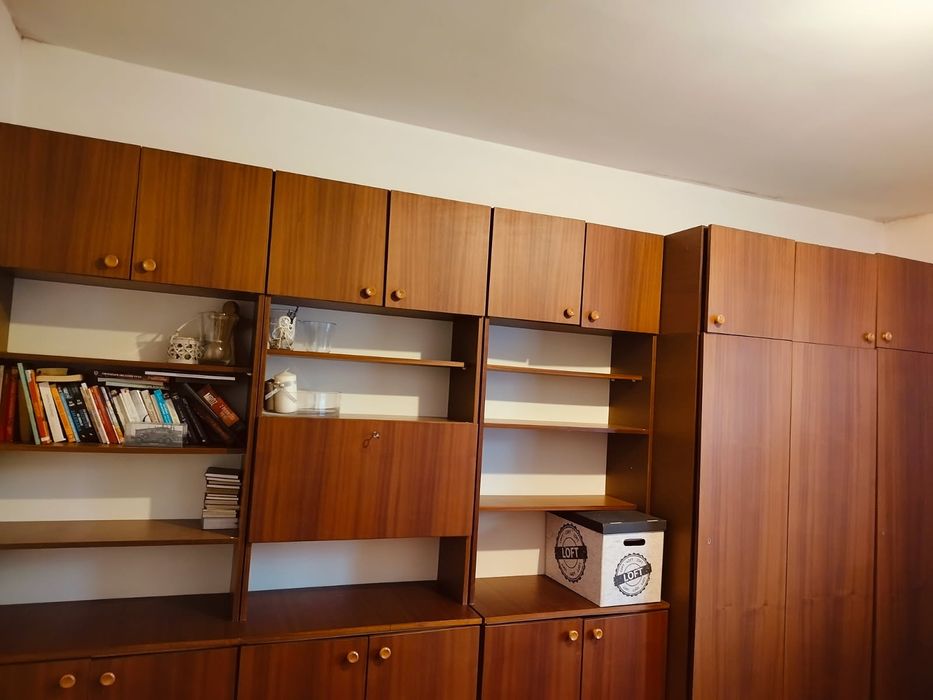 Meble pokojowe używane