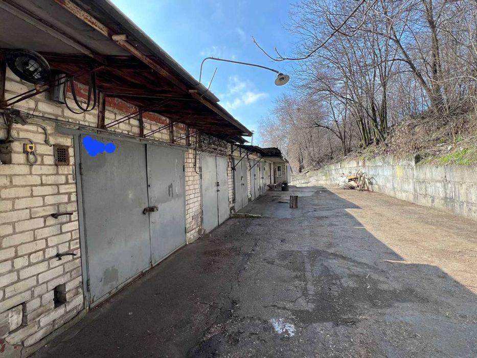 Продам капитальный гараж жм Победа - 1