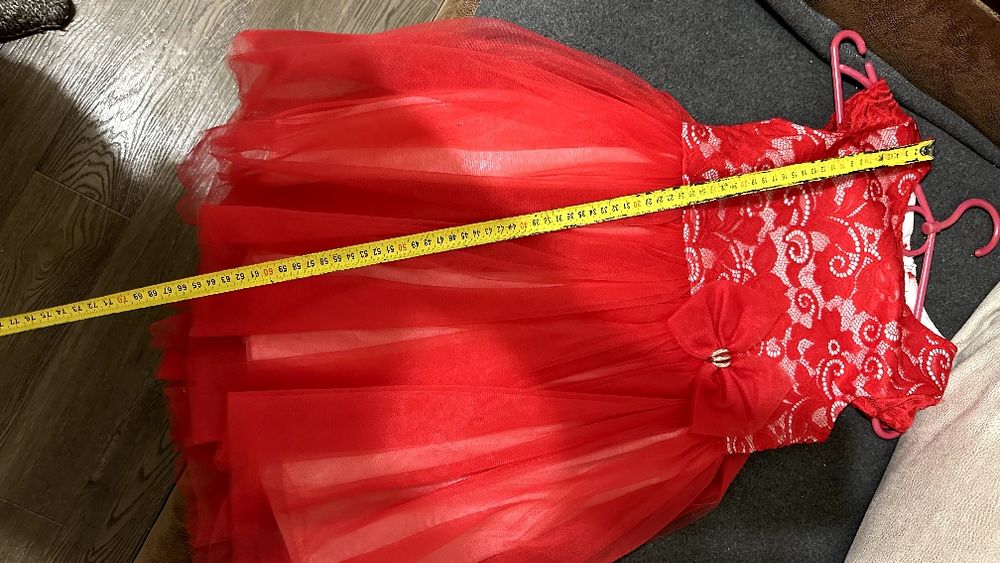 Плаття на дівчинку