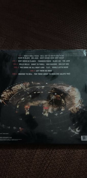 Acdc live river plate 3lp red vinyl e ACDC  novo e selado 
ZZ top clas