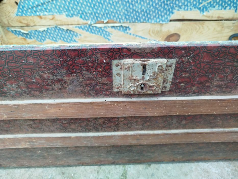 Arca Mala Antiga / Restauro