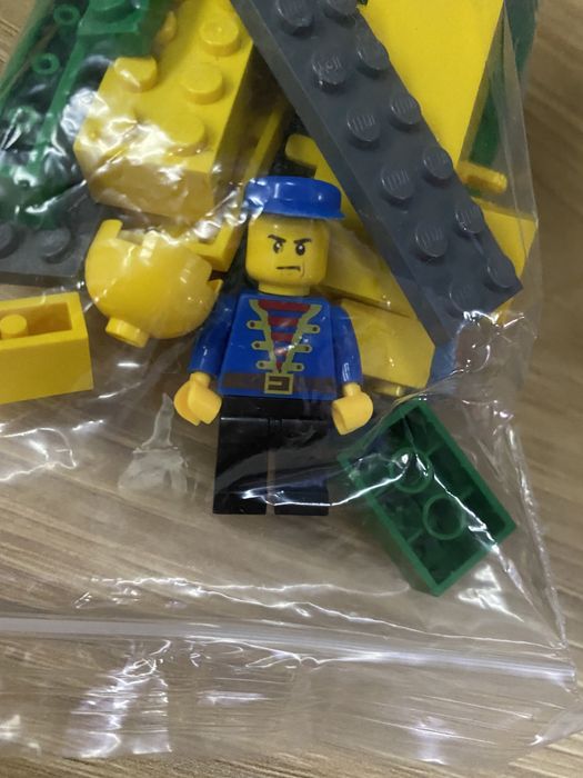Конструктор LEGO Bricks & more Дорожнє будівництво (5930)