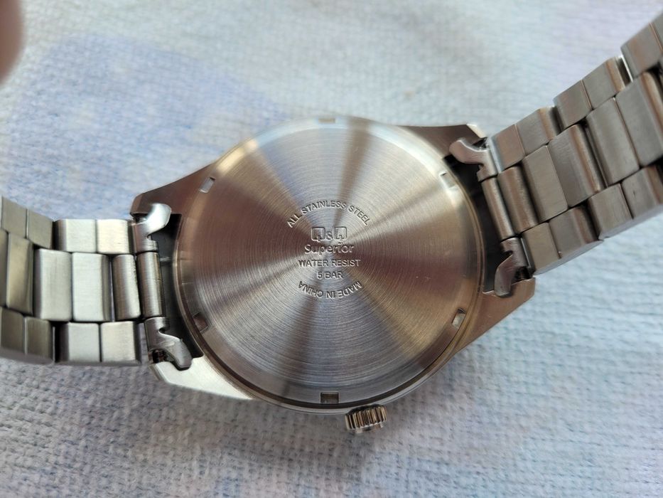 Часы наручные мужские Q&Q C22A-002VY