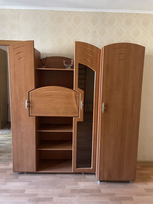 Стінка горка шафа