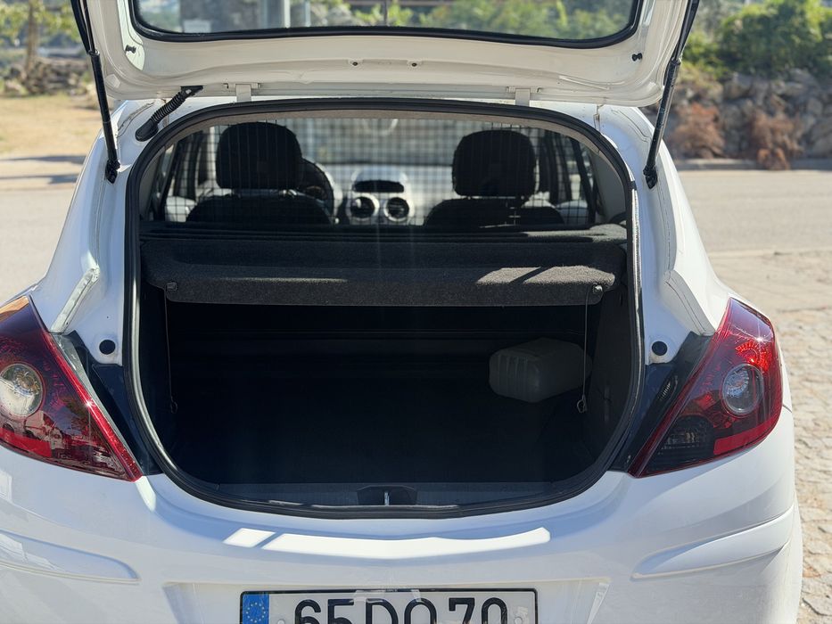 Opel corsa 1.3cdti comercial