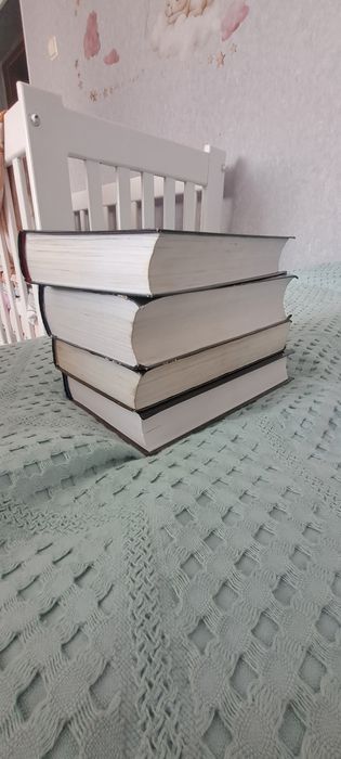 Книги серії  Гра престолів