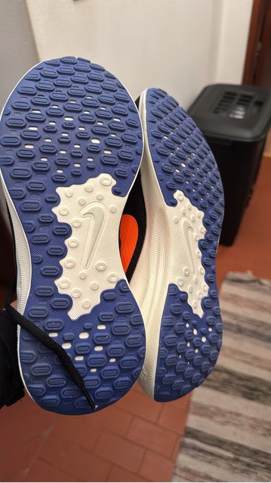 Sapatilha nike nova sem uso nimero 41 europa e 39 brasil