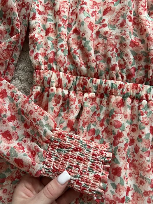 Сукня жіноча в квітковий принт