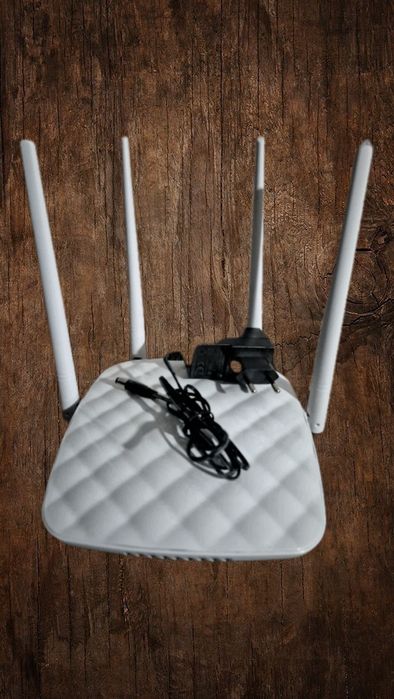 Tenda FH456 WiFi роутер