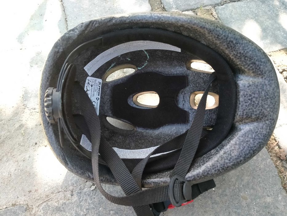 Kask na rower i hulajnoge