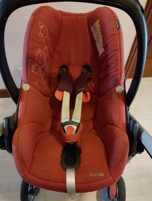 Carrinho de passeio Loola Up  Maxi-Cosi e Ovo Maxi-Cosi Pebble.