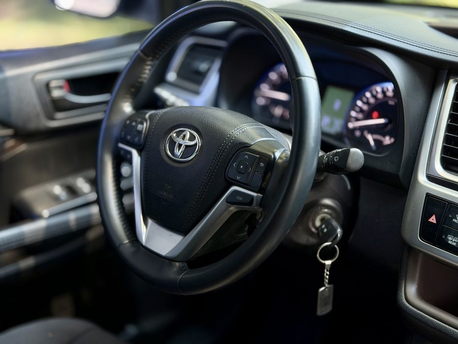 Toyota Highlander Awd 2016