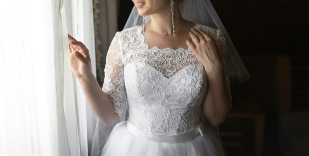 Весільна сукня (не вінчана)