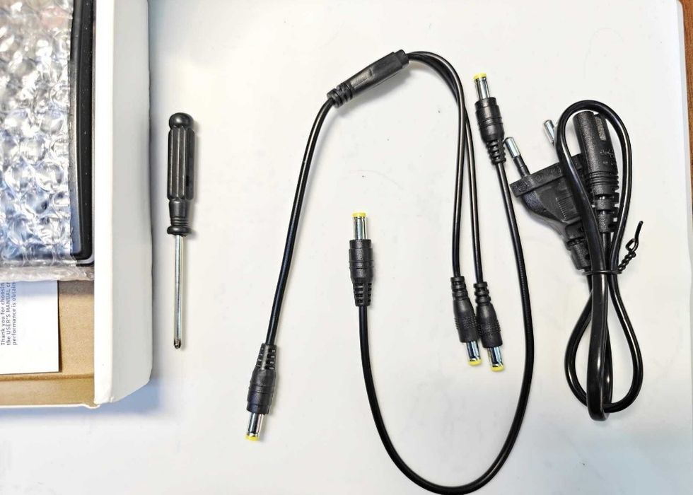 Безперебійник для роутера UPS DC1018L, ДБЖ 18650 павербанк для Wi-Fi