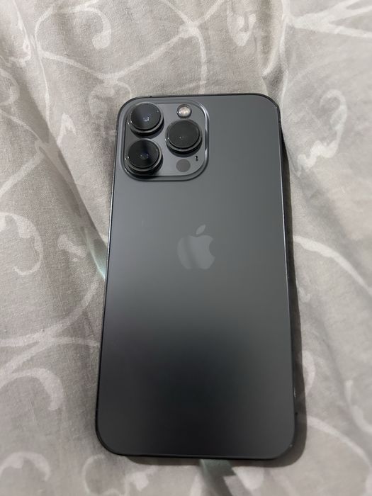 Продам айфон 13 про 256 заблокований на запчастини