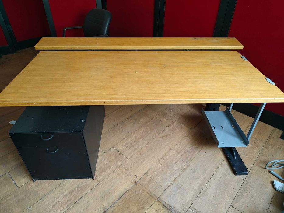 Office desk with drawer unit64284097384322121