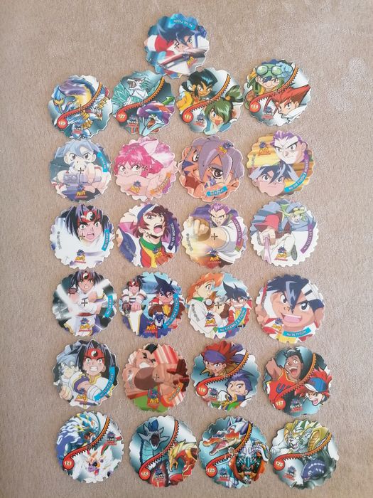 Tazos Beyblade e Medabots