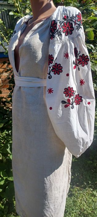 Старовинна вишиванка тамбуром.