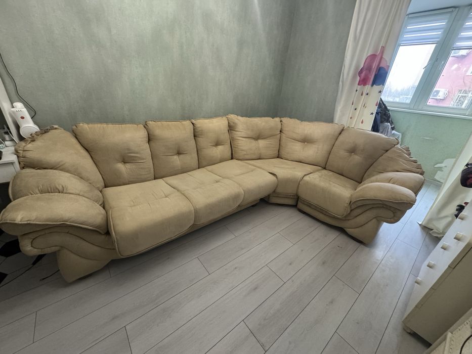 Продаю диван в хорошем состоянии