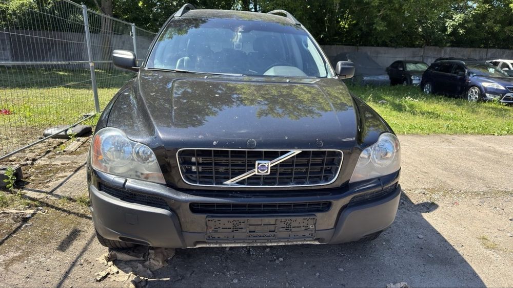 Volvo xc 90 повний привід