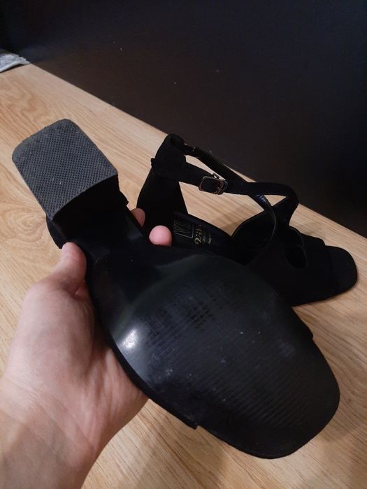 Продам туфлі в хорошому стані