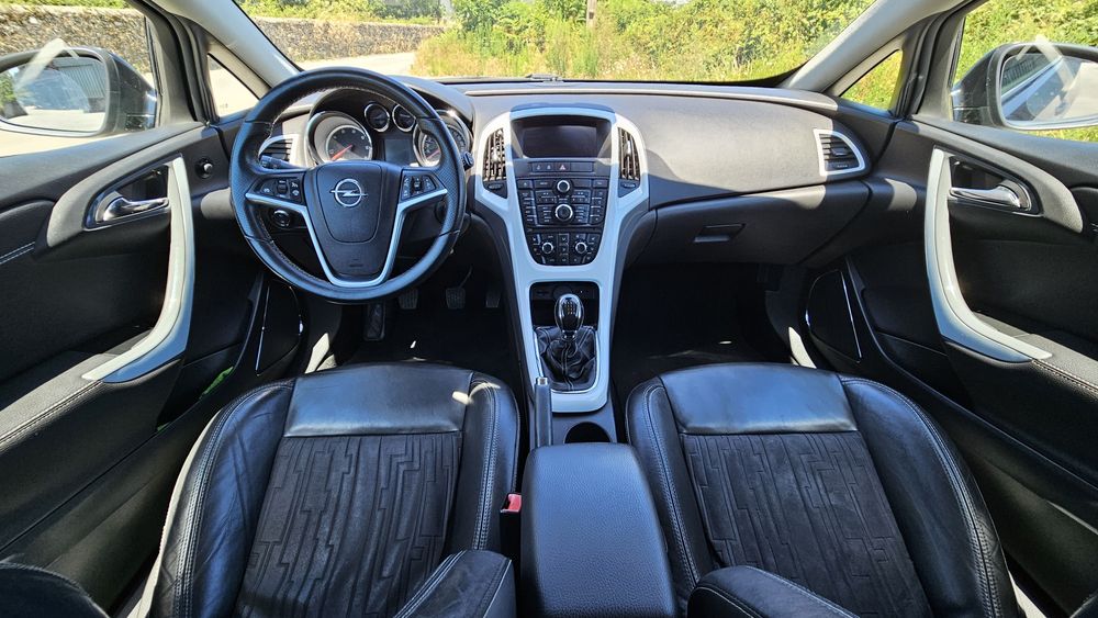 Opel Astra GTC 1.7cc 130cv 180mil km