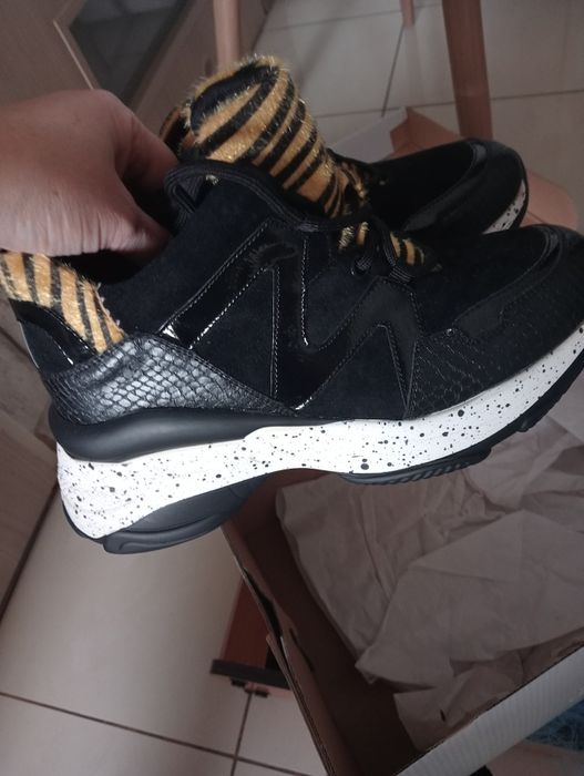 Adidasy damskie rozmiar 38 raz założone polecam