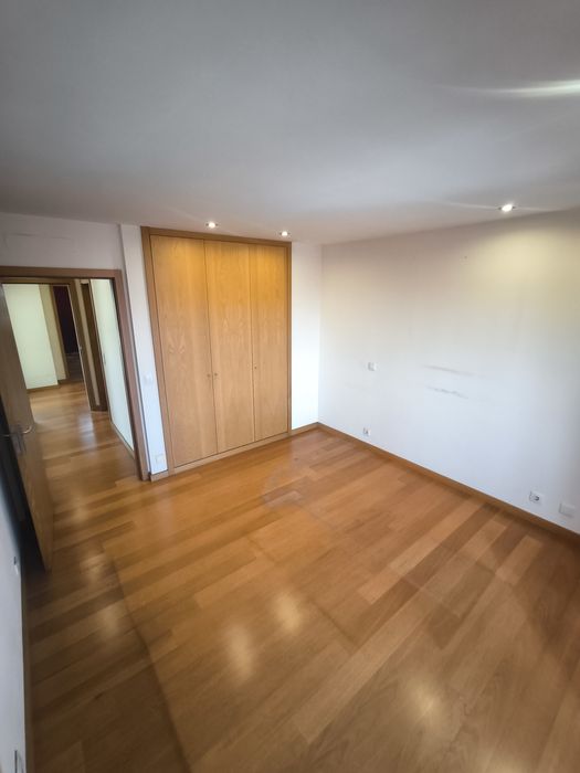 Penthouse T3+1 com 270m² | Condomínio Neopark – Santa Rita, Ermesinde