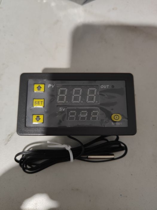 Termostat elektroniczny 230V  regulator temperatury