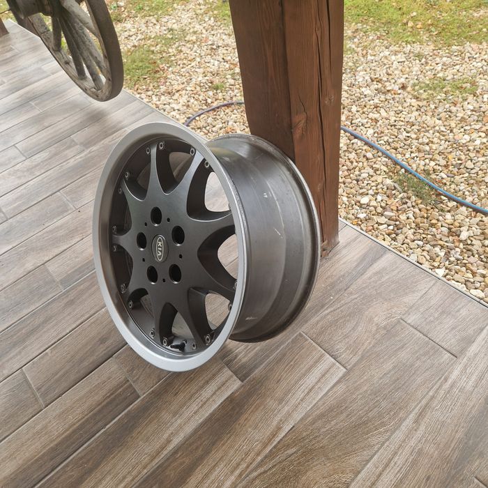 Felgi aluminiowe 19" 8.5J Kia Sorento – komplet 4 szt. – bardzo dobry stan