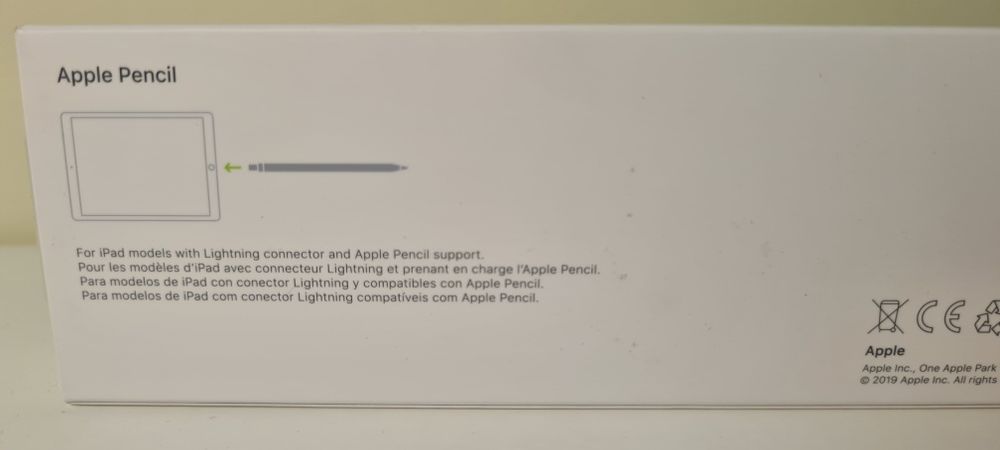 Aplle pencil 1st покоління новий +запасний колпачок