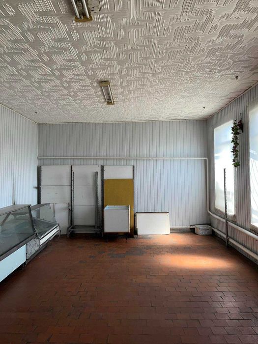 Продаж гарного комерц. приміщення під ремонт с. Великий Хутір