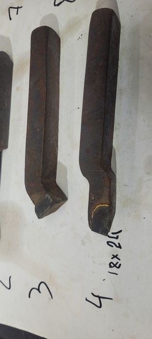 Продам токарный резец