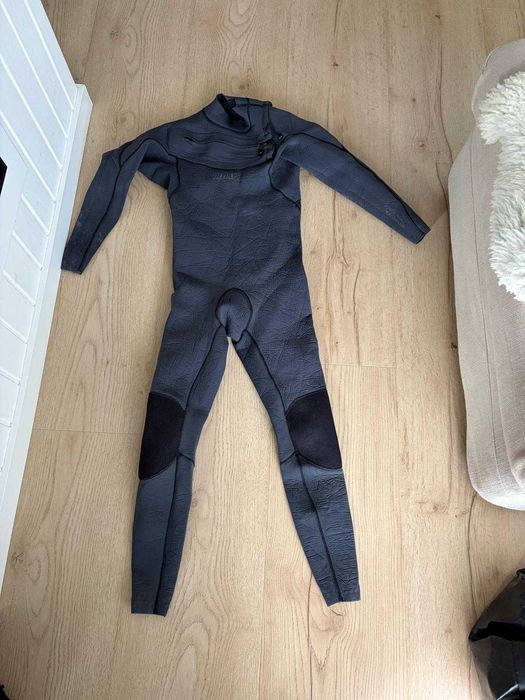 Fato surf 4.3 Deeply Performance muito pouco uso