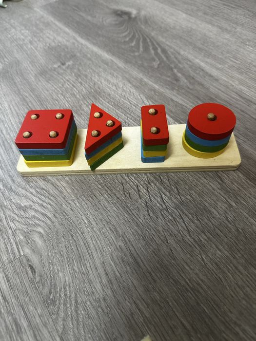 Розвиваюча іграшка сортер